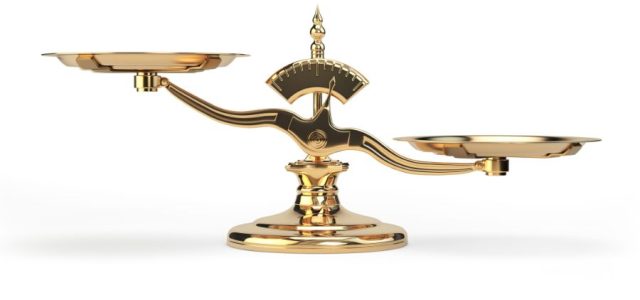 Lyme Treatment Risks: Antibiotics vs. Chronic Illness